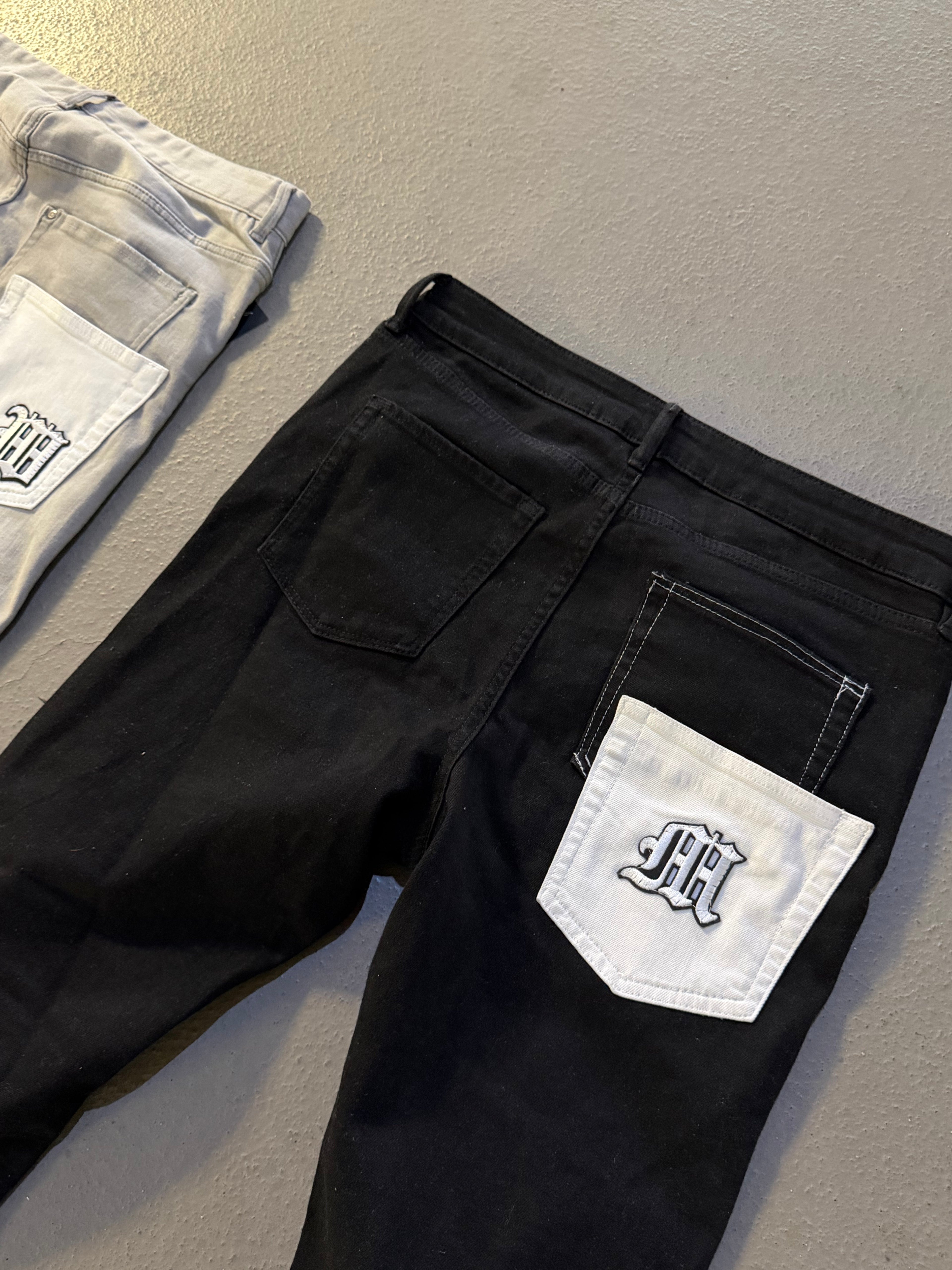 Slim fit jeans