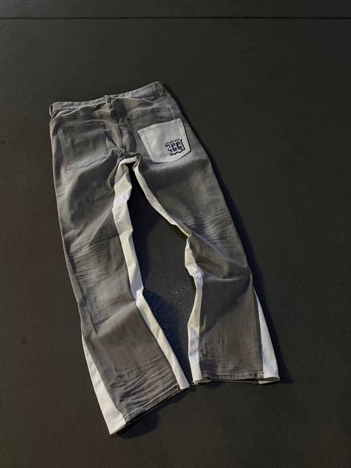 Flared Jeans Panel – Khaki/White