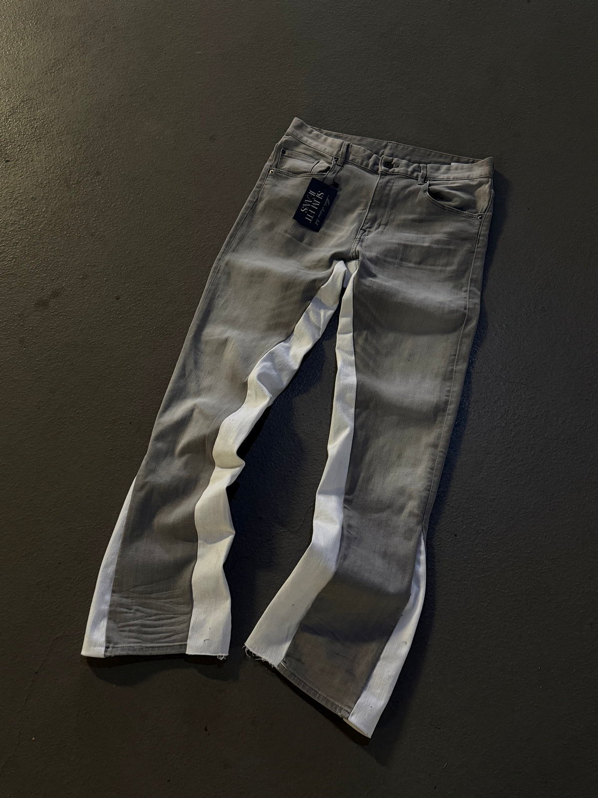 Flared Jeans Panel – Khaki/White